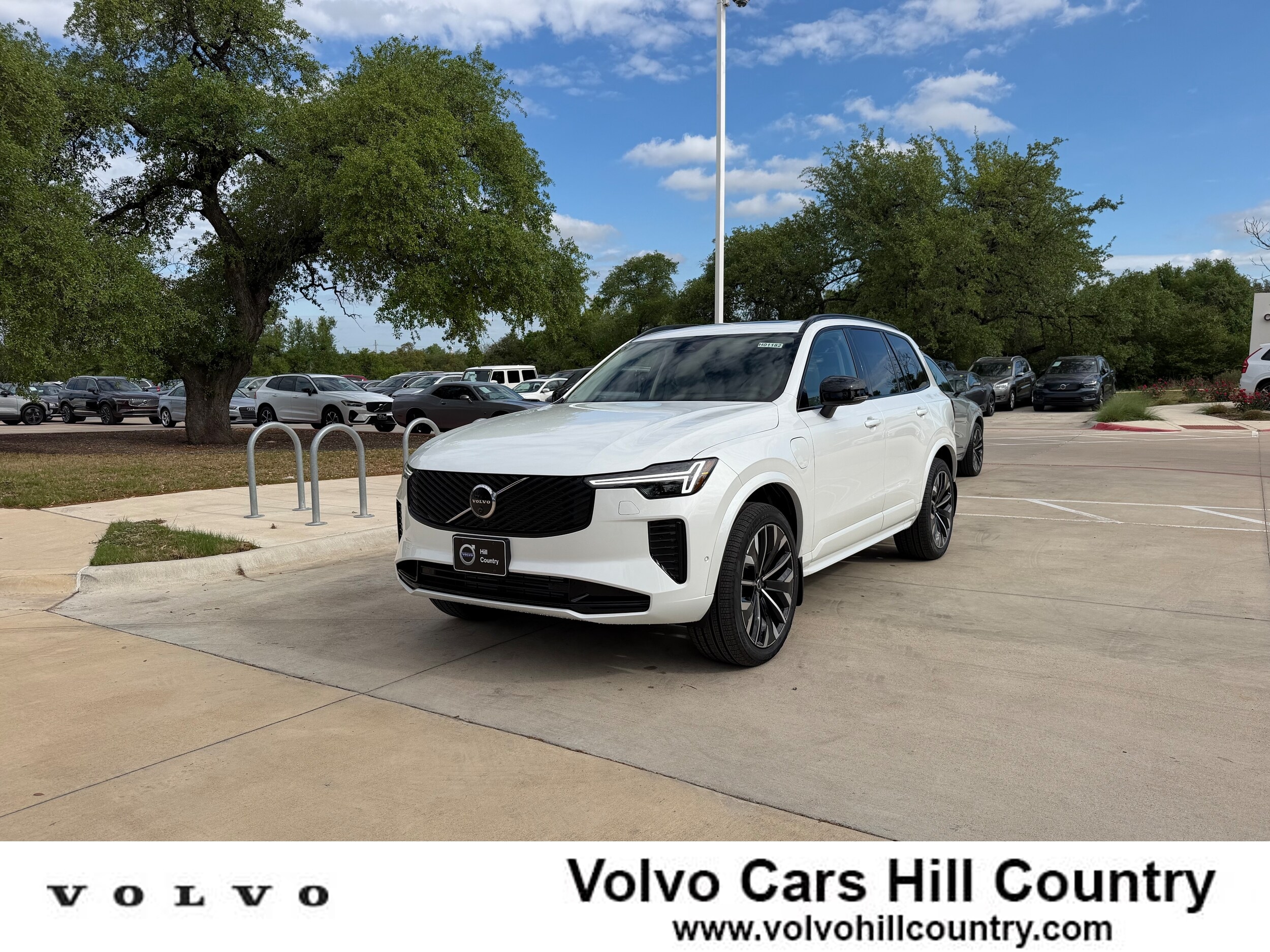 New 2026 Volvo XC90 plug-in hybrid T8 Ultra Dark Theme 7-Seater