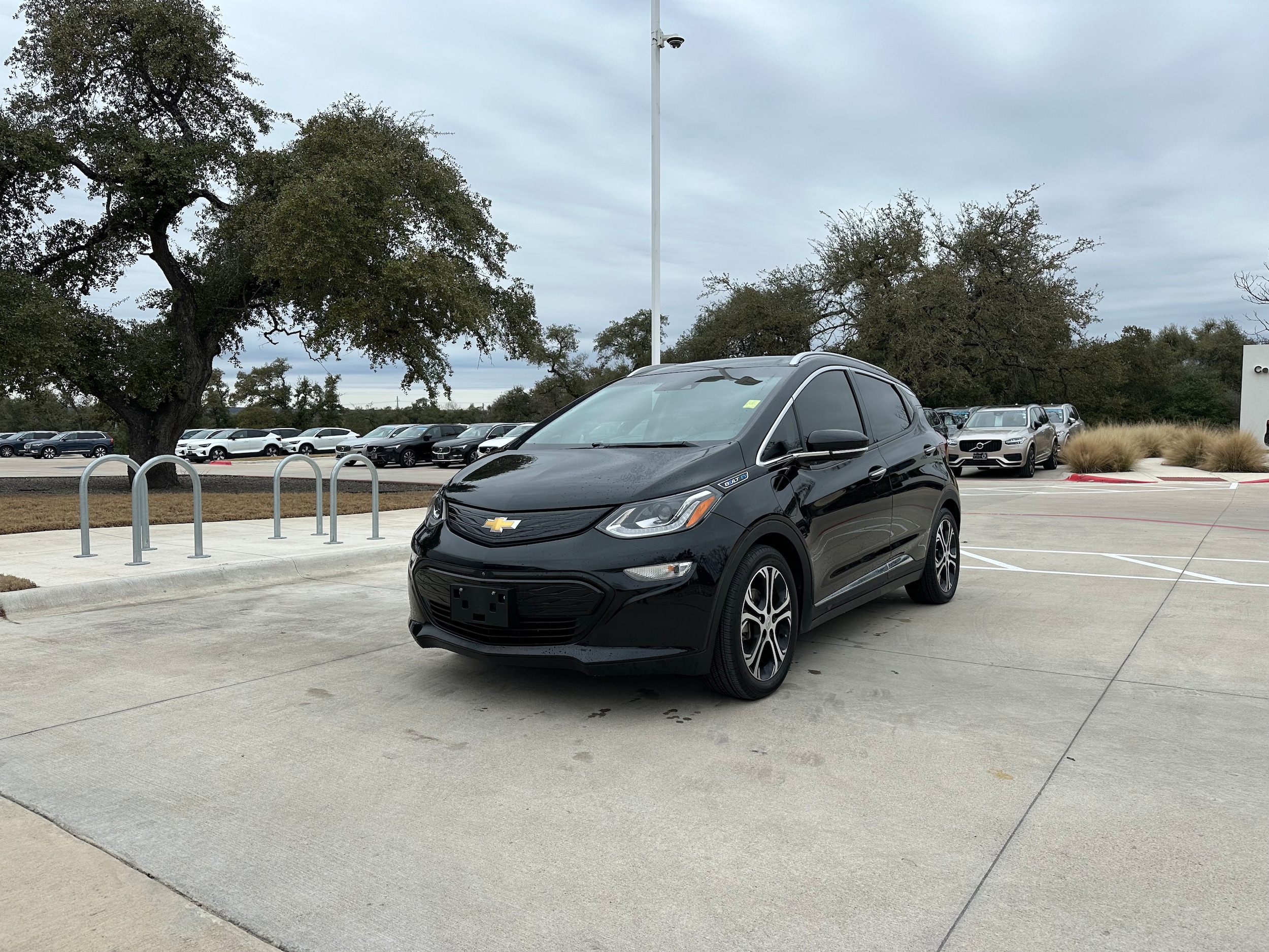 Used 2020 Chevrolet Bolt EV Premier with VIN 1G1FZ6S03L4134815 for sale in Austin, TX