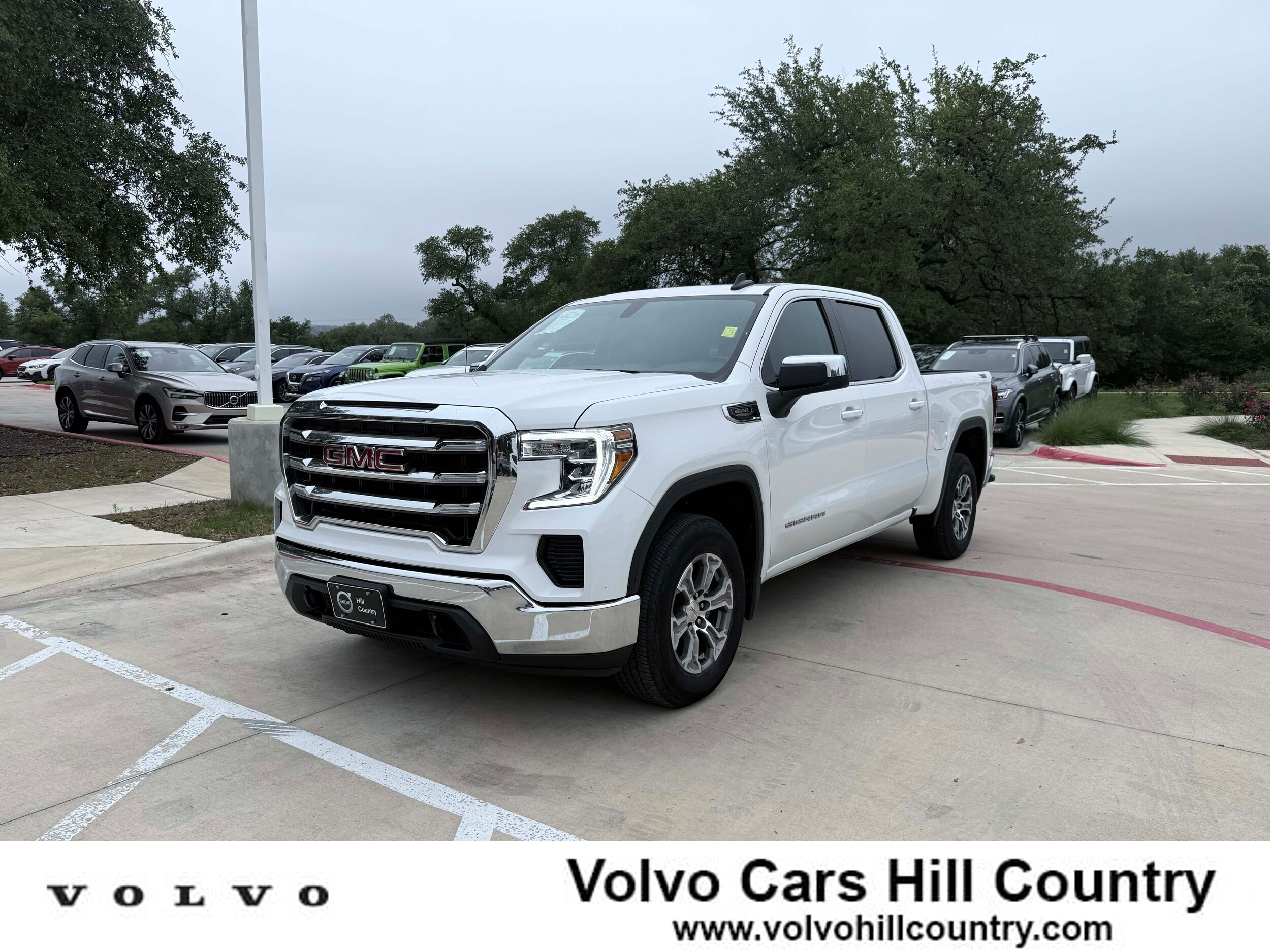 2021 GMC Sierra 4WD Crew Cab Short Box SLE's photo