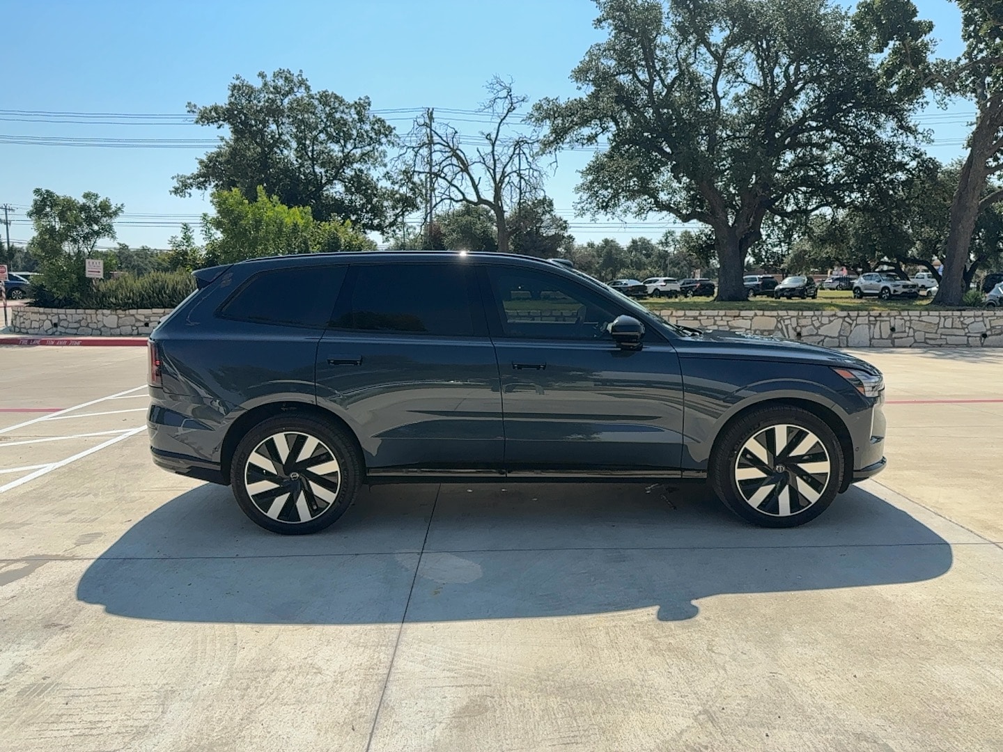 2025 Volvo EX90 Ultra - Photo 7