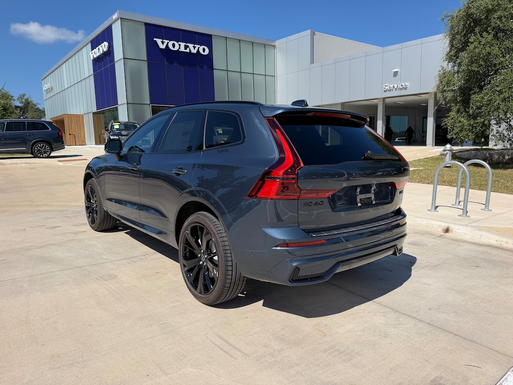 New 2026 Volvo XC60 B5 Ultra Black Edition SUV