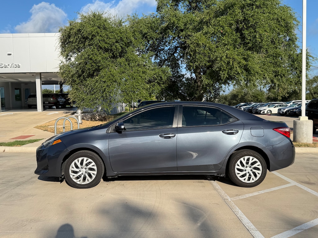 Used 2019 Toyota Corolla LE Sedan
