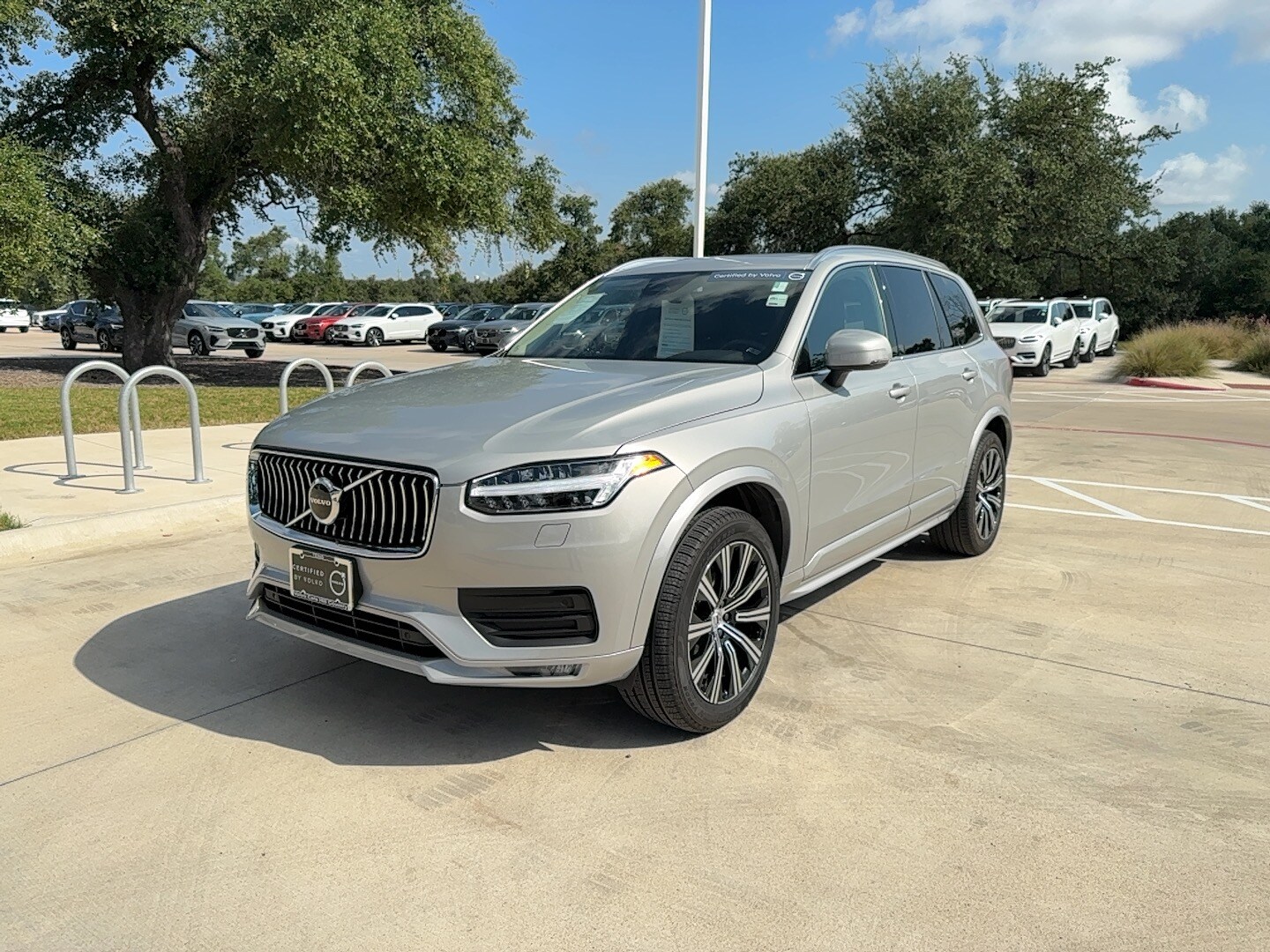 2023 Volvo XC90 B5 AWD Core photo 2