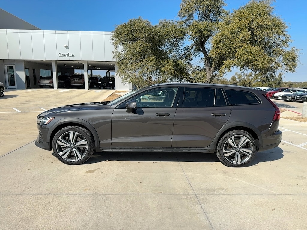 Certified 2025 Volvo V60 Cross Country B5 Plus Wagon