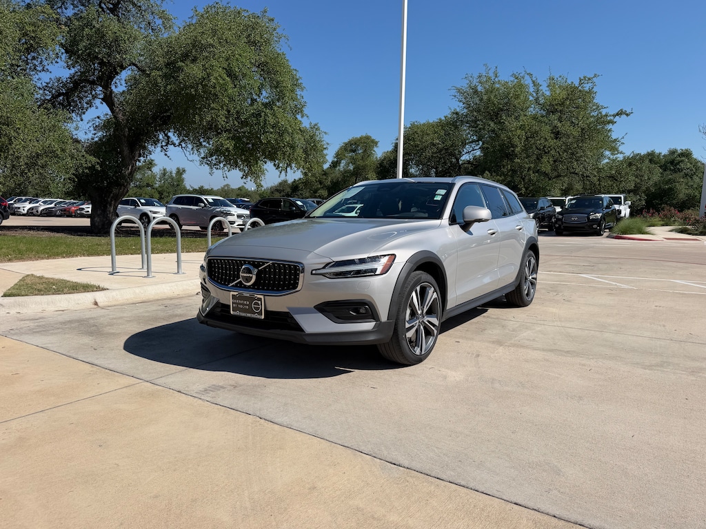Certified 2025 Volvo V60 Cross Country B5 Plus Wagon