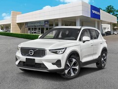 2026 Volvo XC40 B5 Ultra Black Edition SUV