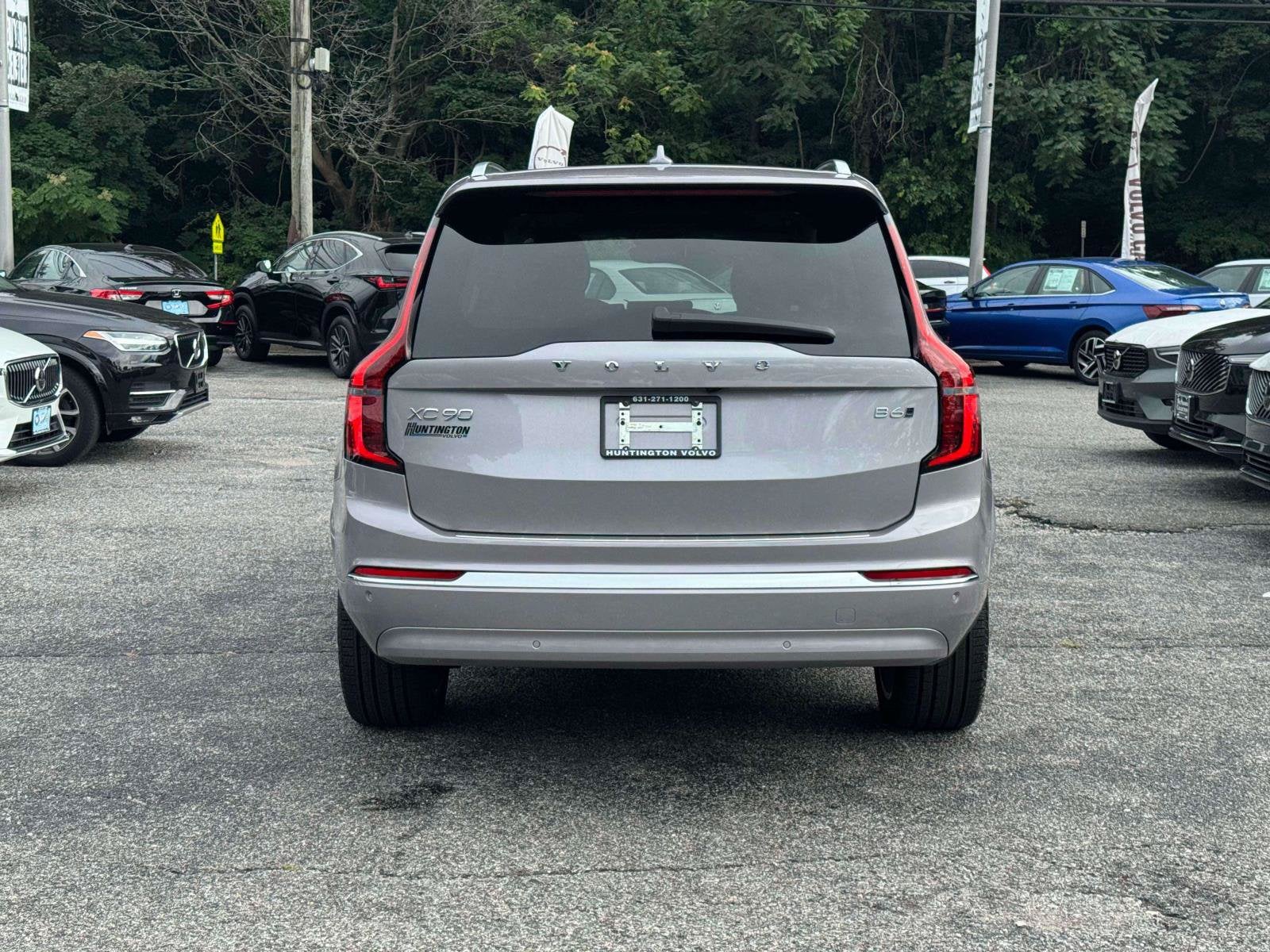 2026 Volvo XC90 Plus - Photo 7