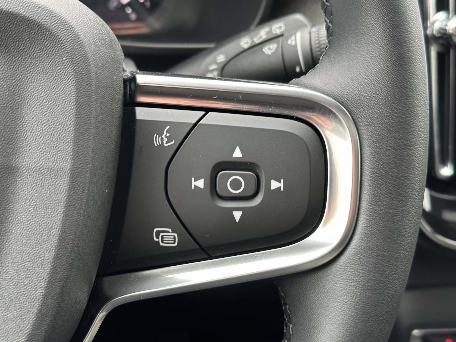 2026 Volvo XC40 Ultra - Photo 23