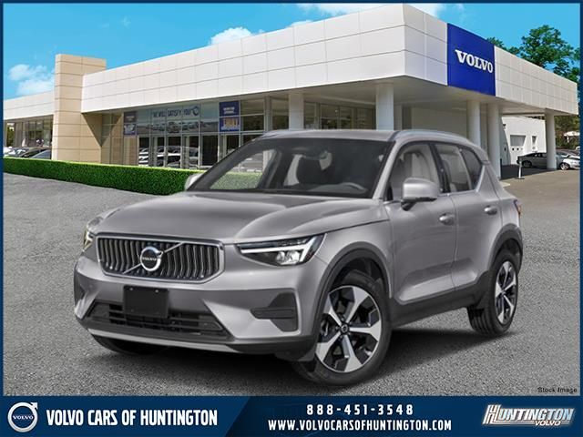 2026 Volvo XC40 B5 Plus AWD SUV