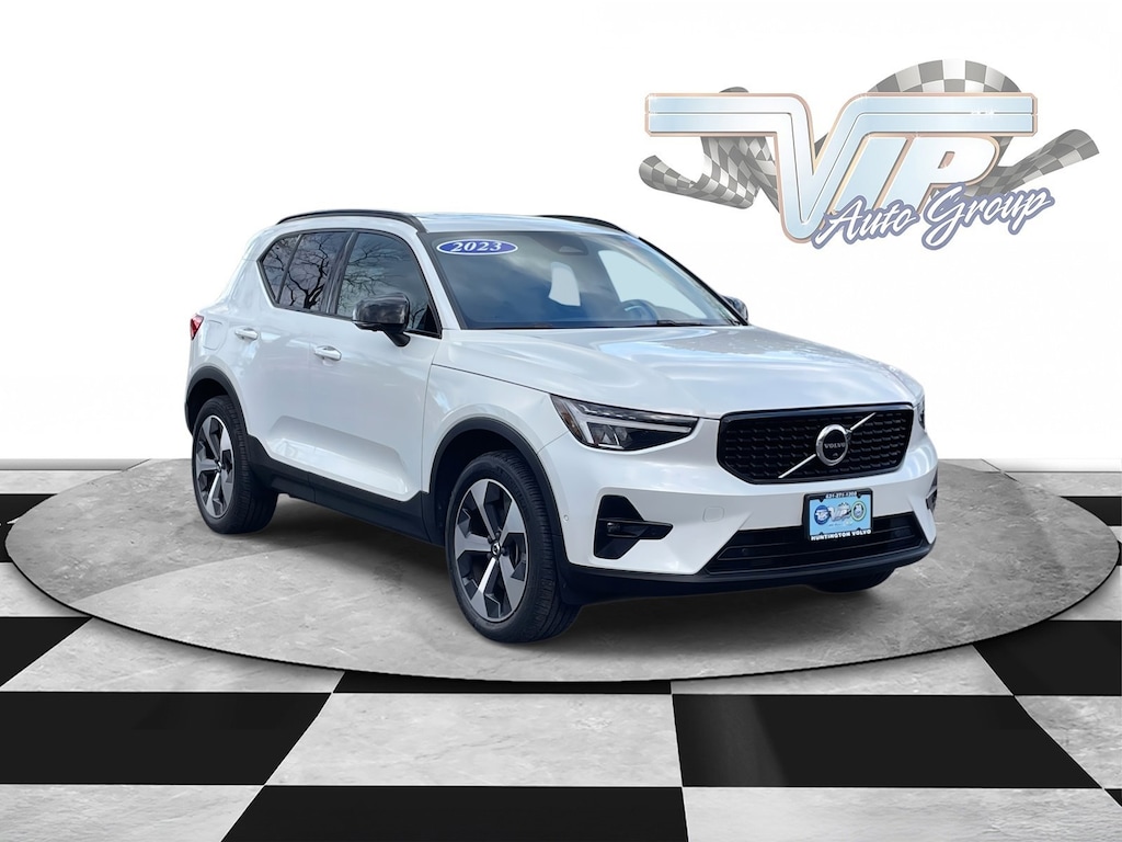Certified 2023 Volvo XC40 Plus Dark Theme B5 AWD Plus Dark Theme