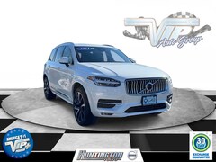 2023 Volvo XC90 Plus B5 AWD Plus 7P