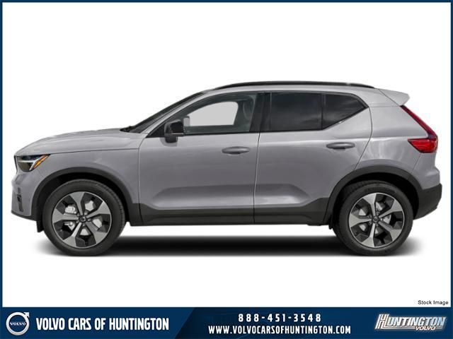2026 Volvo XC40 2