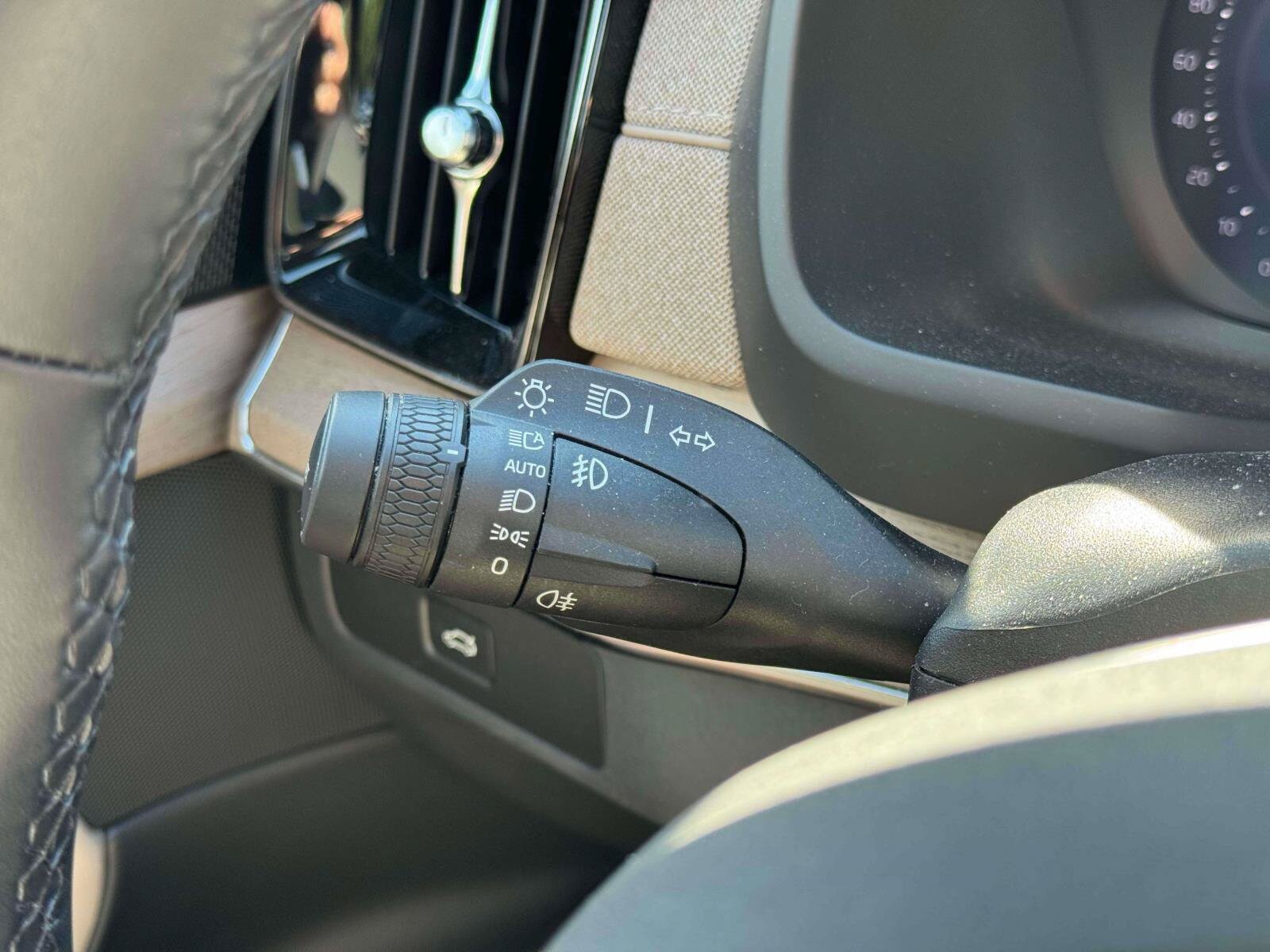 2026 Volvo XC90 Plus - Photo 22