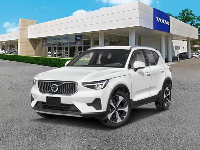 2025 Volvo XC40 B5 Ultra Bright Theme SUV for sale in Huntington,  NY