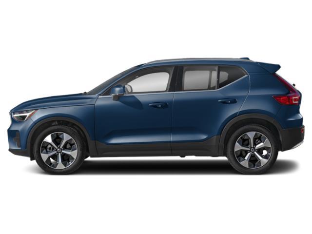 2025 Volvo XC40 photo 3