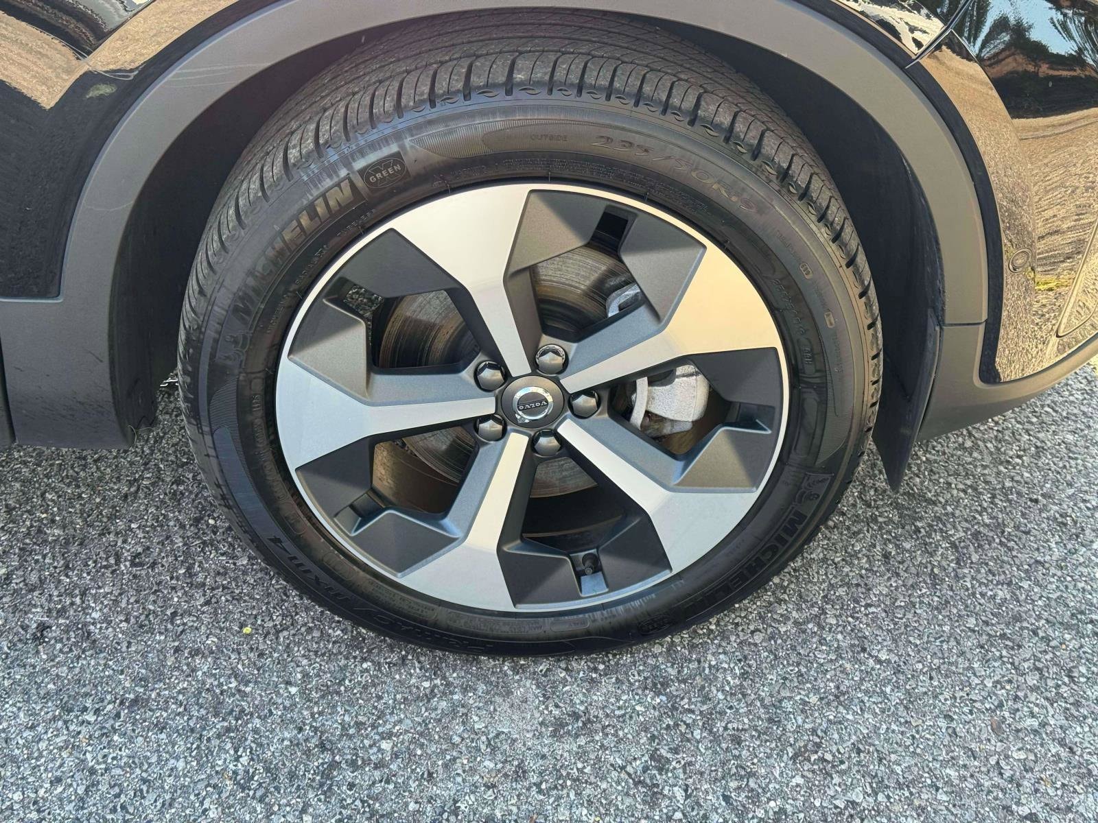 2026 Volvo XC40 Plus - Photo 10