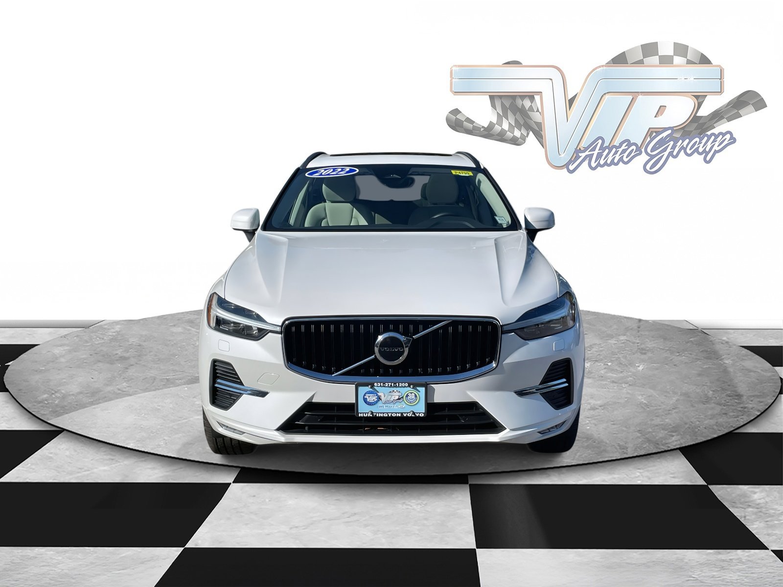 2022 Volvo XC60 B5 Momentum photo 2
