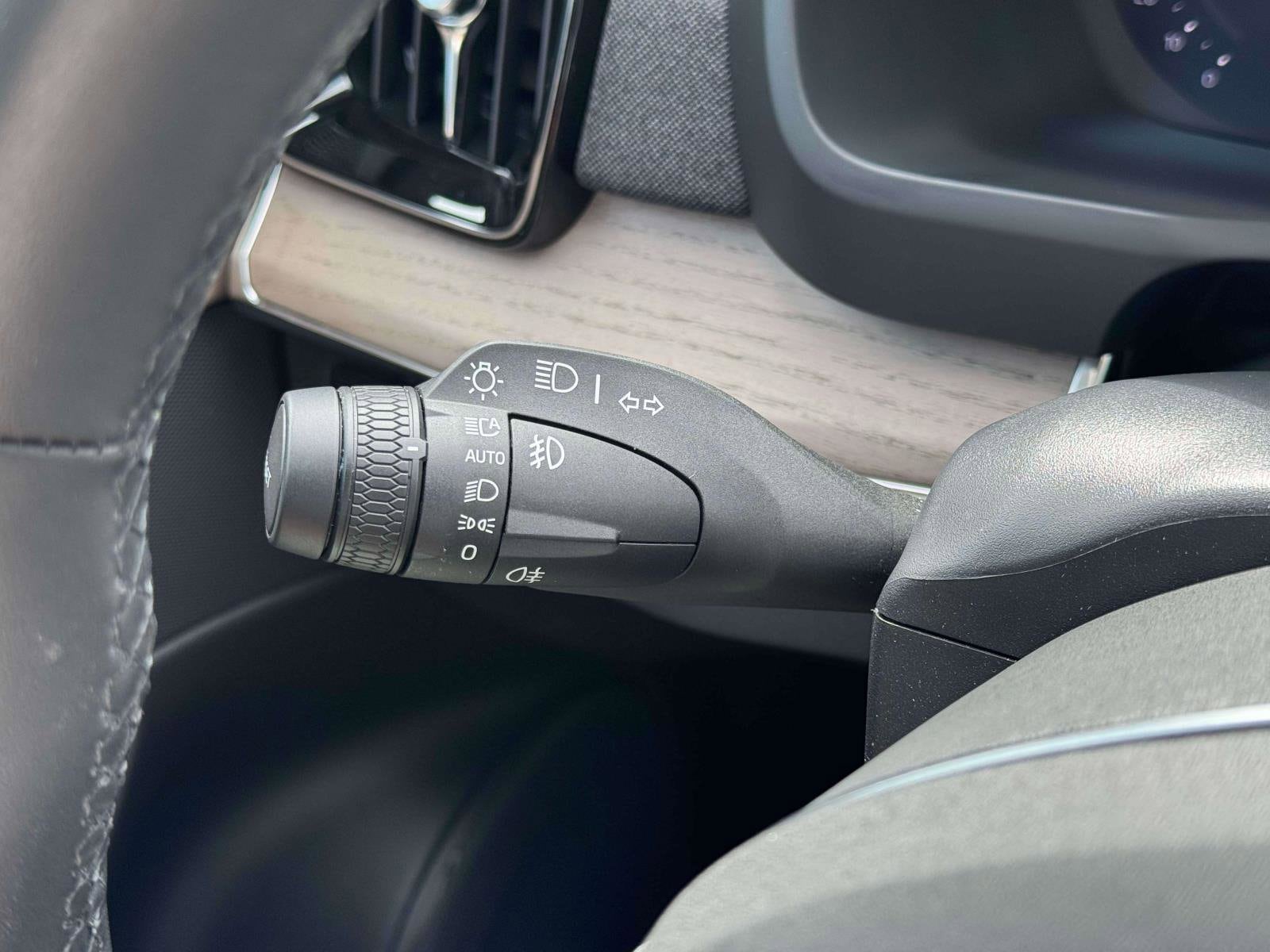 2026 Volvo XC90 Plus - Photo 22
