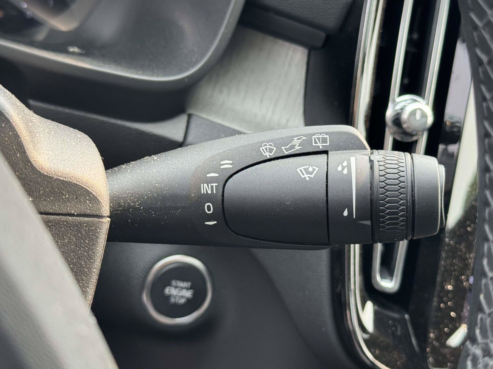 2026 Volvo XC40 Plus - Photo 22