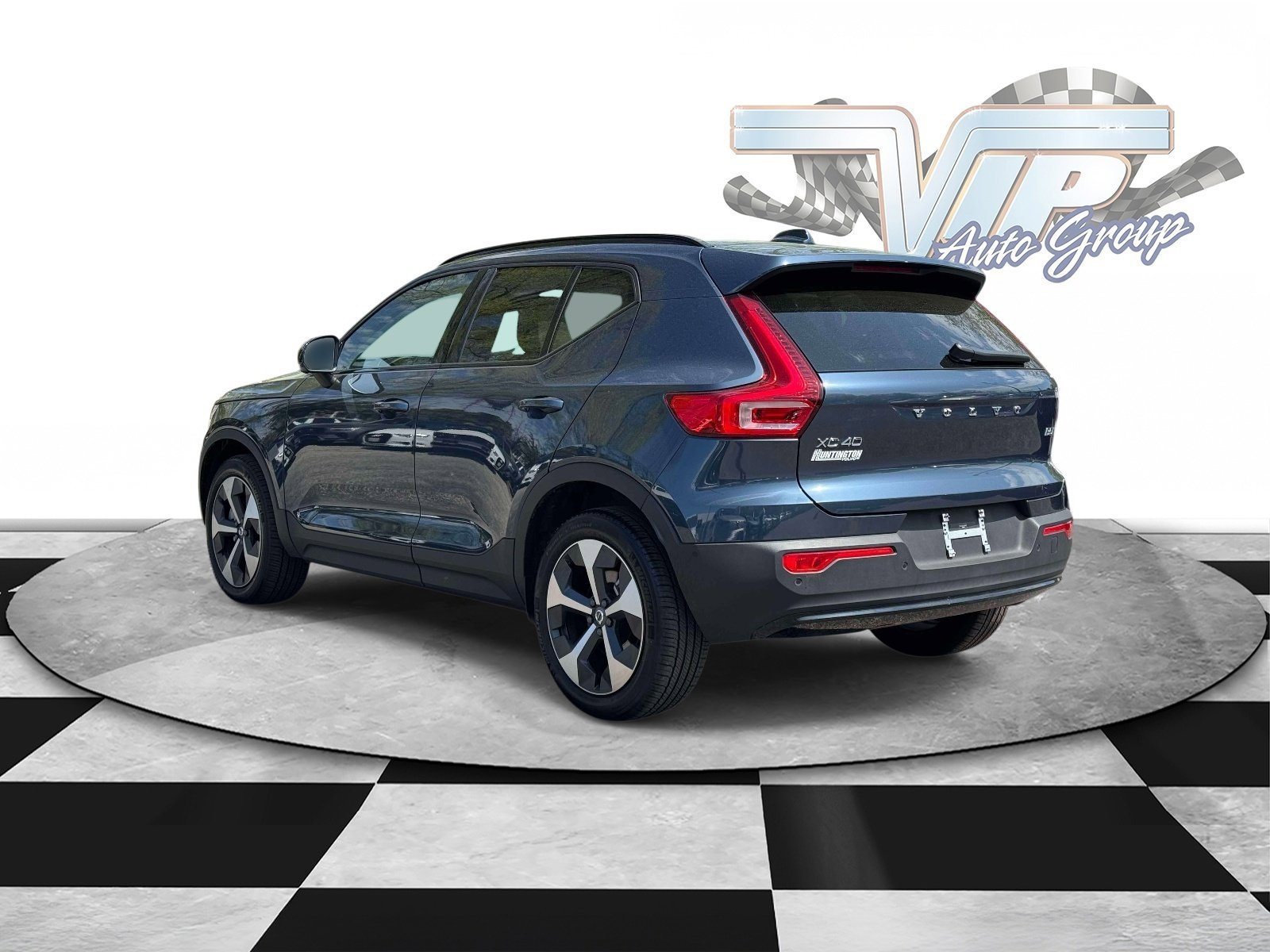2026 Volvo XC40 Plus - Photo 6