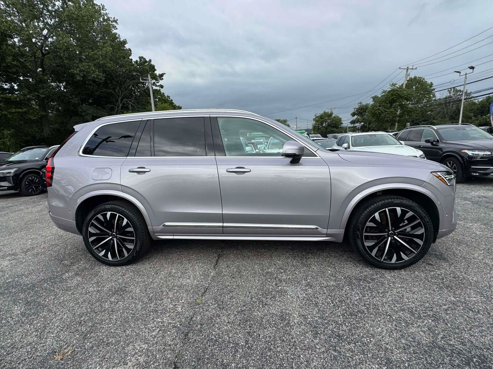 2026 Volvo XC90 Plus - Photo 9