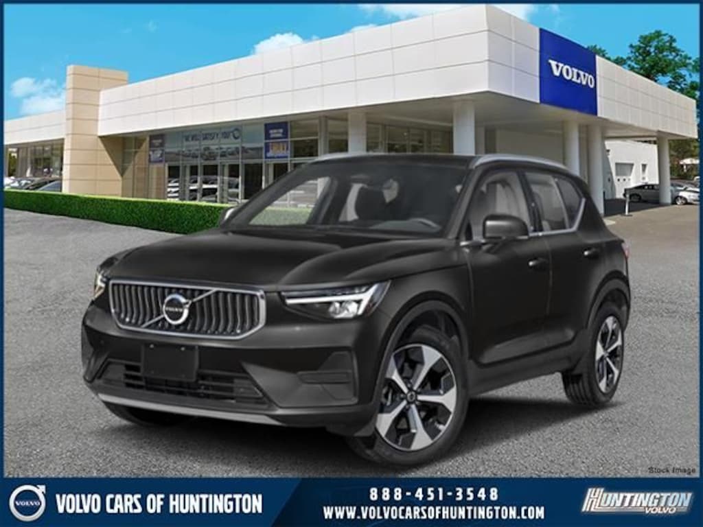 New 2026 Volvo XC40 B5 Core SUV