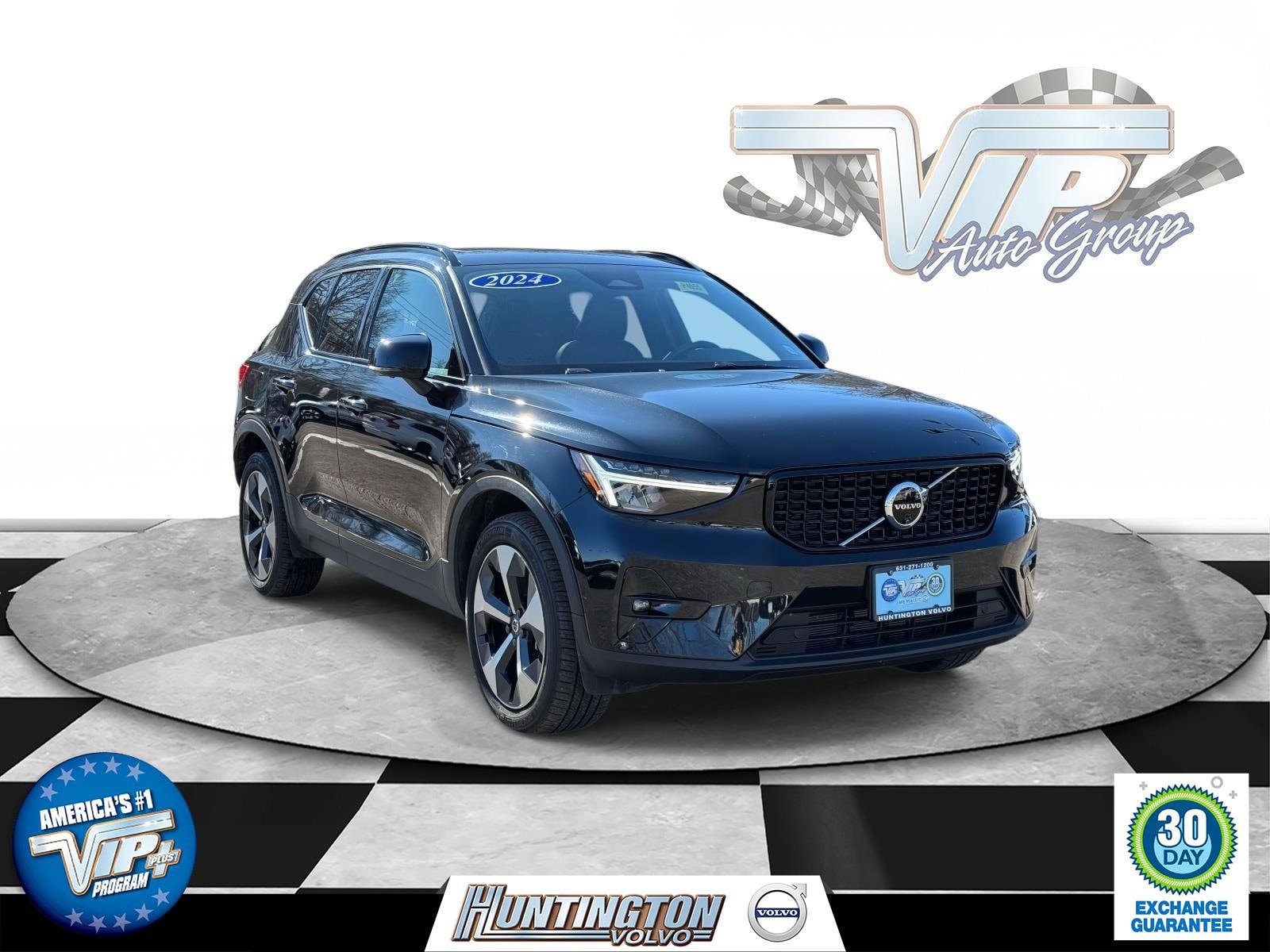 2024 Volvo XC40 B5 AWD Plus Dark Theme 