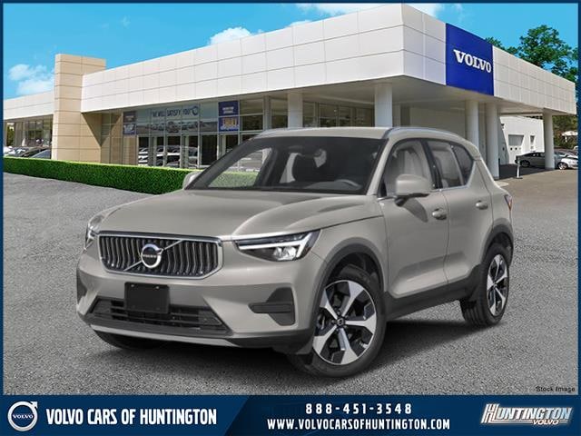 2025 Volvo XC40 Ultra Bright Theme B5 AWD Ultra Bright Theme for sale in Huntington, NY