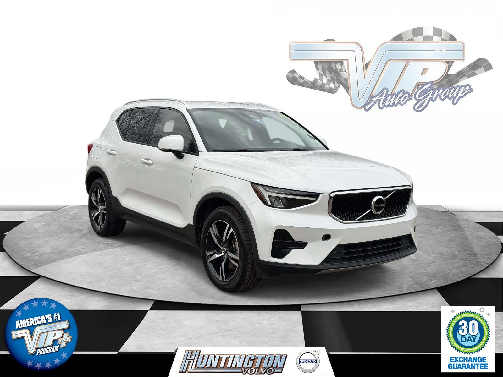 2023 Volvo XC40 B5 AWD Core 