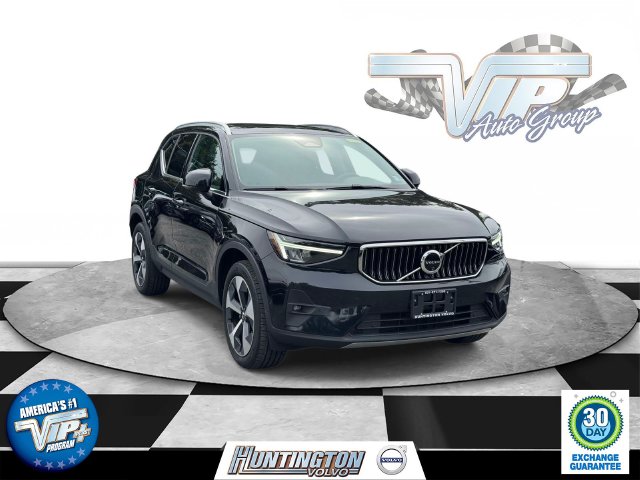 2024 Volvo XC40 B5 Plus Bright Theme SUV