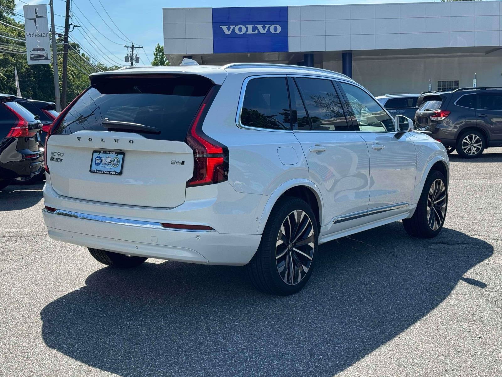 2026 Volvo XC90 Plus - Photo 8