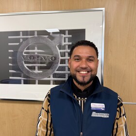 Staff member Edduin Rodrigues  from ID_4a4092