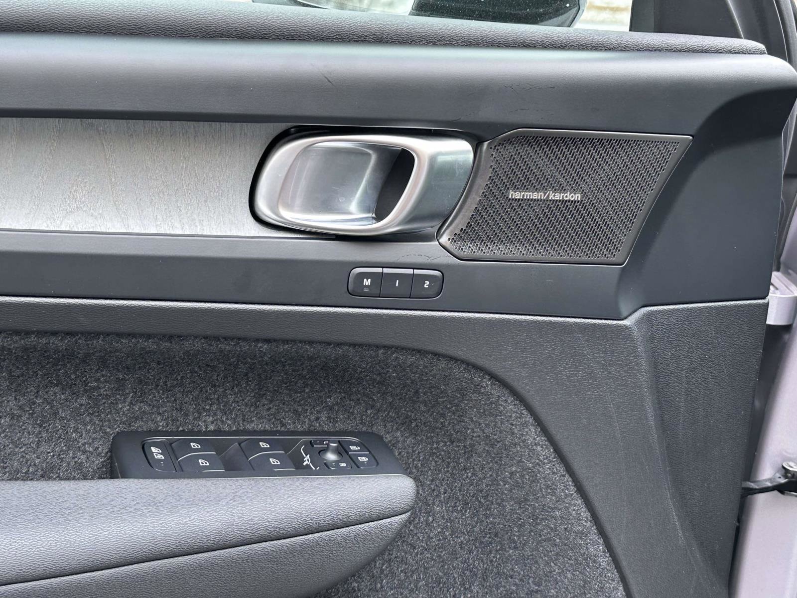 2026 Volvo XC40 Ultra - Photo 17