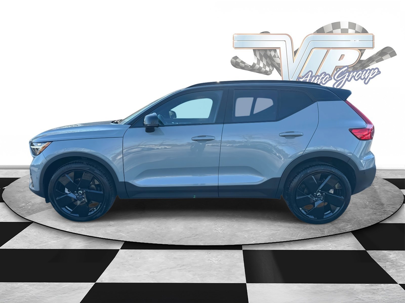 2026 Volvo XC40 Ultra Black Edition - Photo 5
