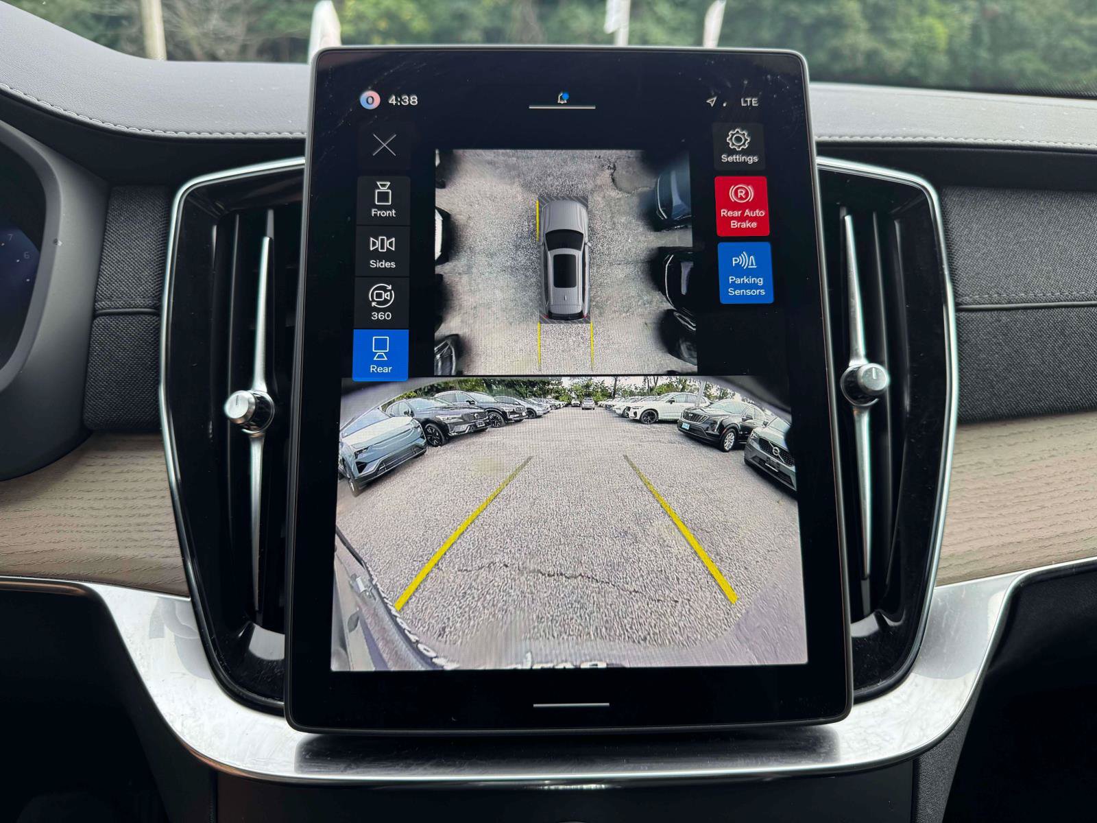 2026 Volvo XC90 Plus - Photo 29