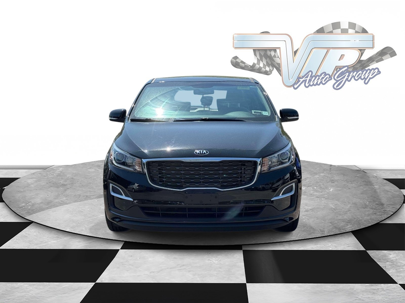 Used 2020 Kia Sedona L with VIN KNDMA5C12L6643130 for sale in Huntington, NY