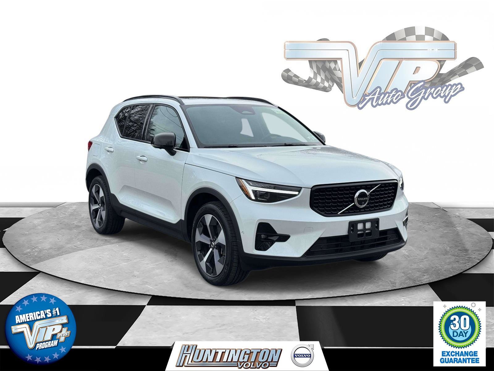 2026 Volvo XC40 B5 AWD Plus 