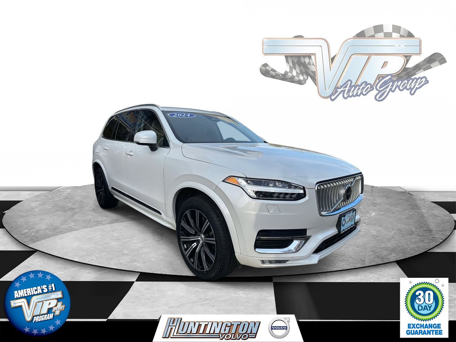2024 Volvo XC90 Core's photo