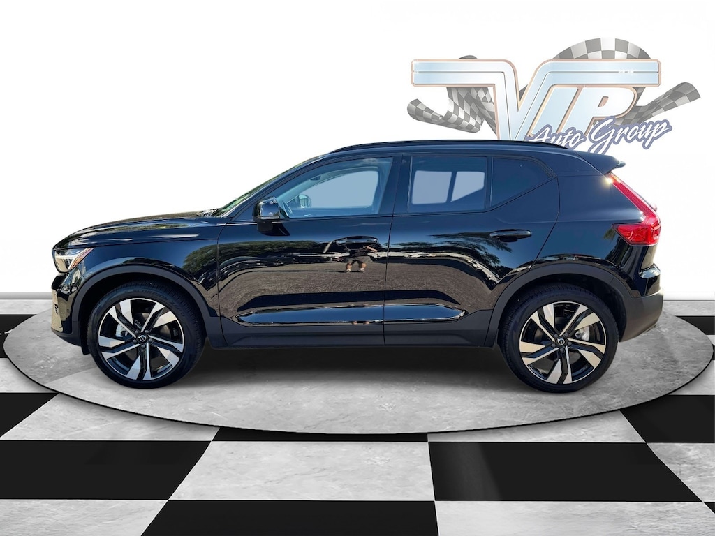 Used 2026 Volvo XC40 Plus B5 AWD Plus