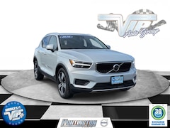 2020 Volvo XC40 Momentum T5 AWD Momentum