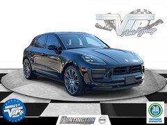 2023 Porsche Macan T T AWD