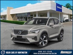 2025 Volvo XC40 B5 Ultra Dark Theme SUV