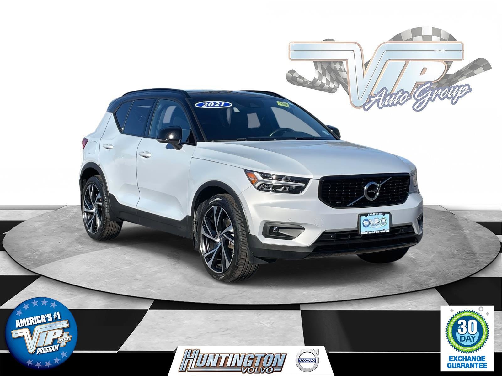 2021 Volvo XC40 R-Design