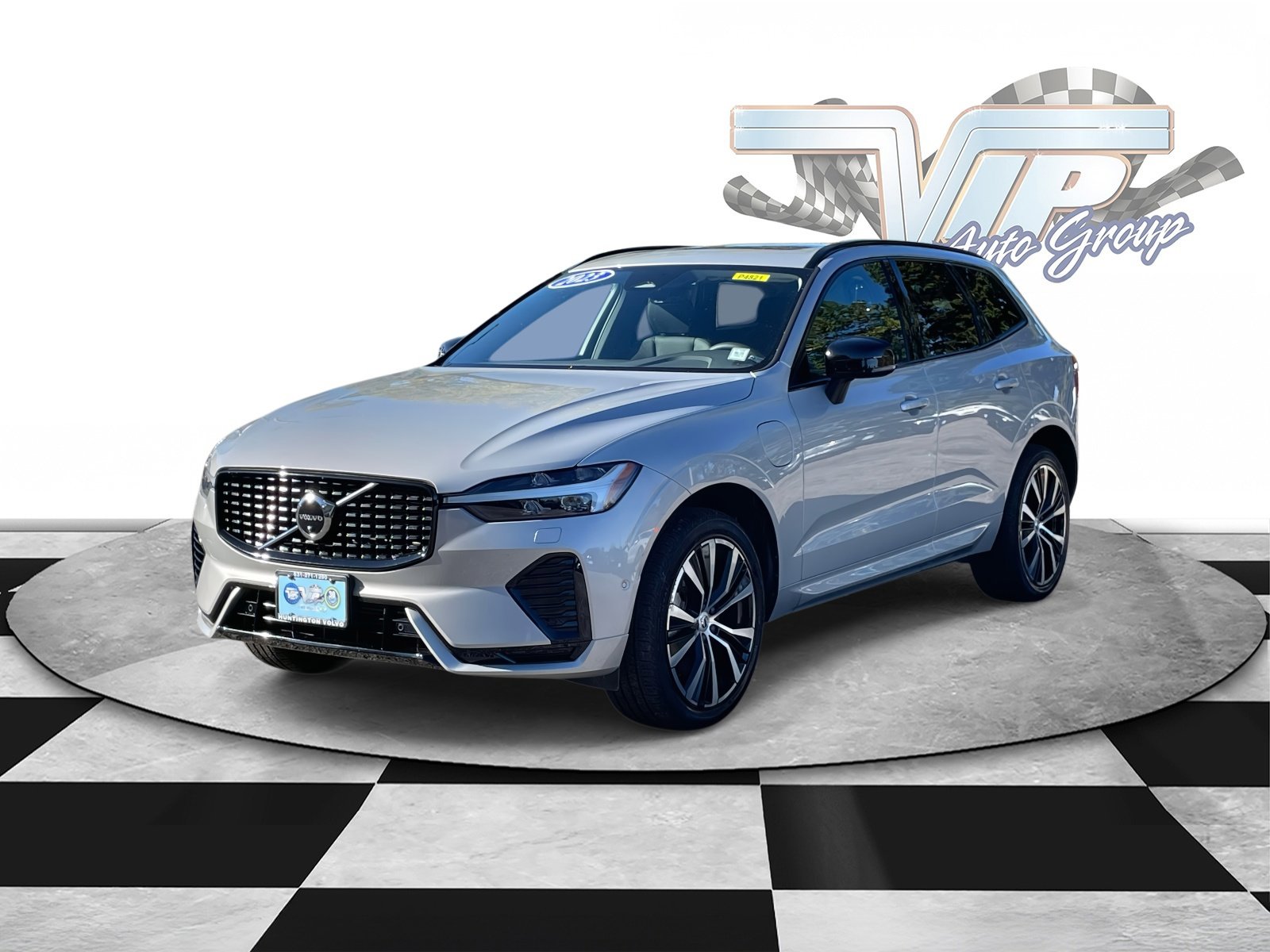 2023 Volvo XC60 Recharge Hybrid T8 eAWD Plus photo 3