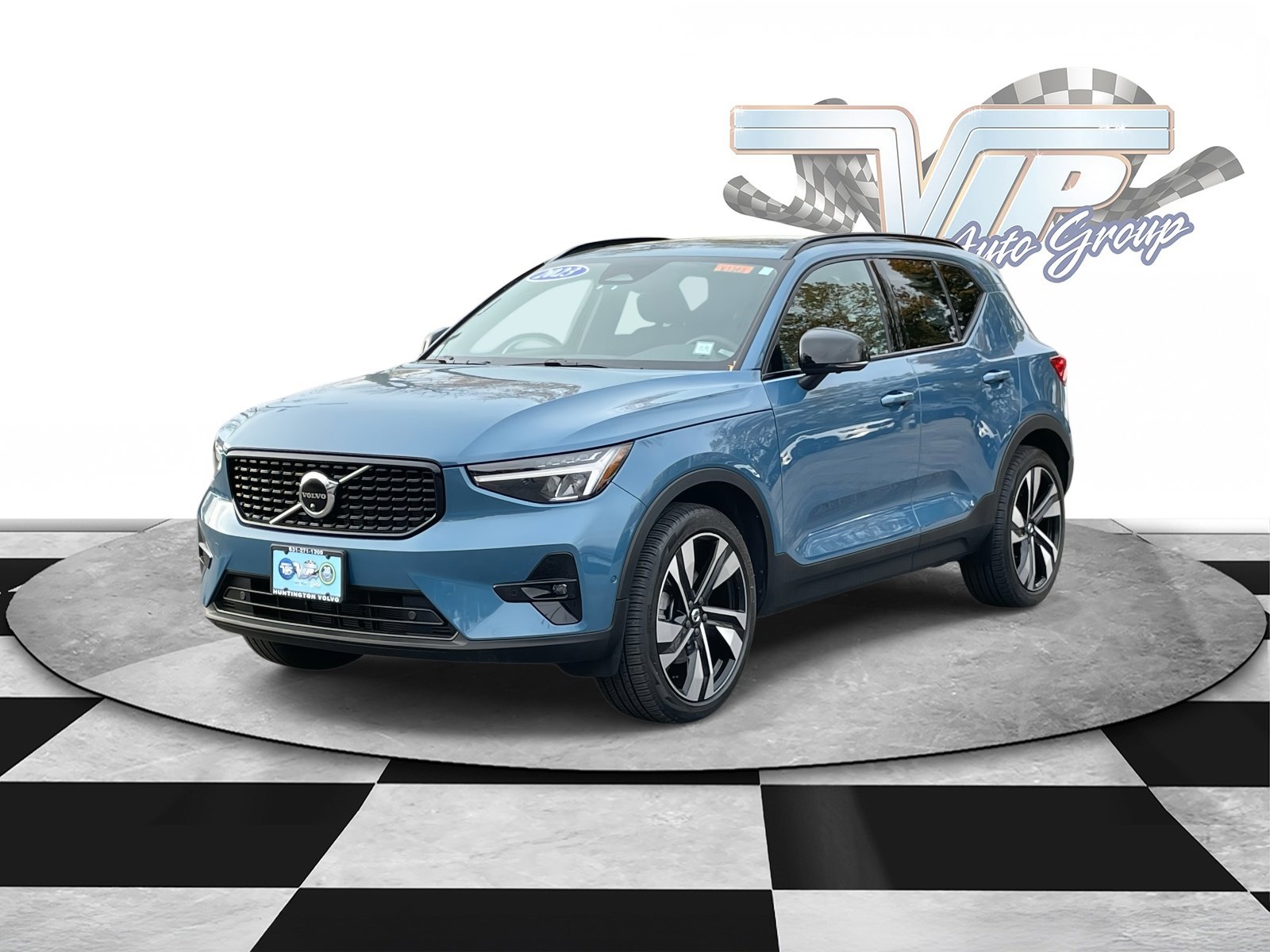 2023 Volvo XC40 AWD Plus photo 3