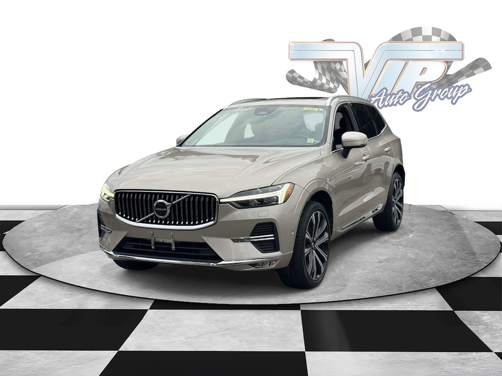 Used 2023 Volvo XC60 Ultimate Bright Theme B5 AWD Ultimate Bright Theme