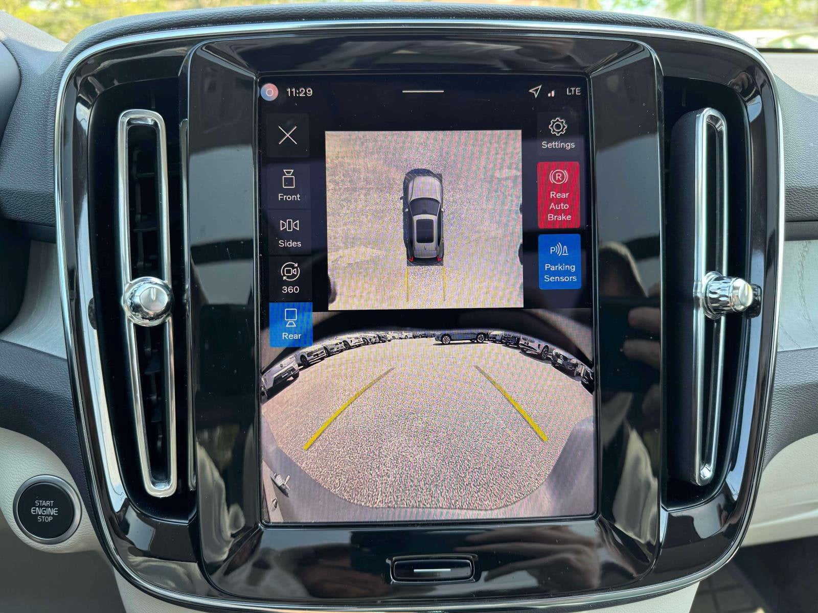 2026 Volvo XC40 Plus - Photo 29
