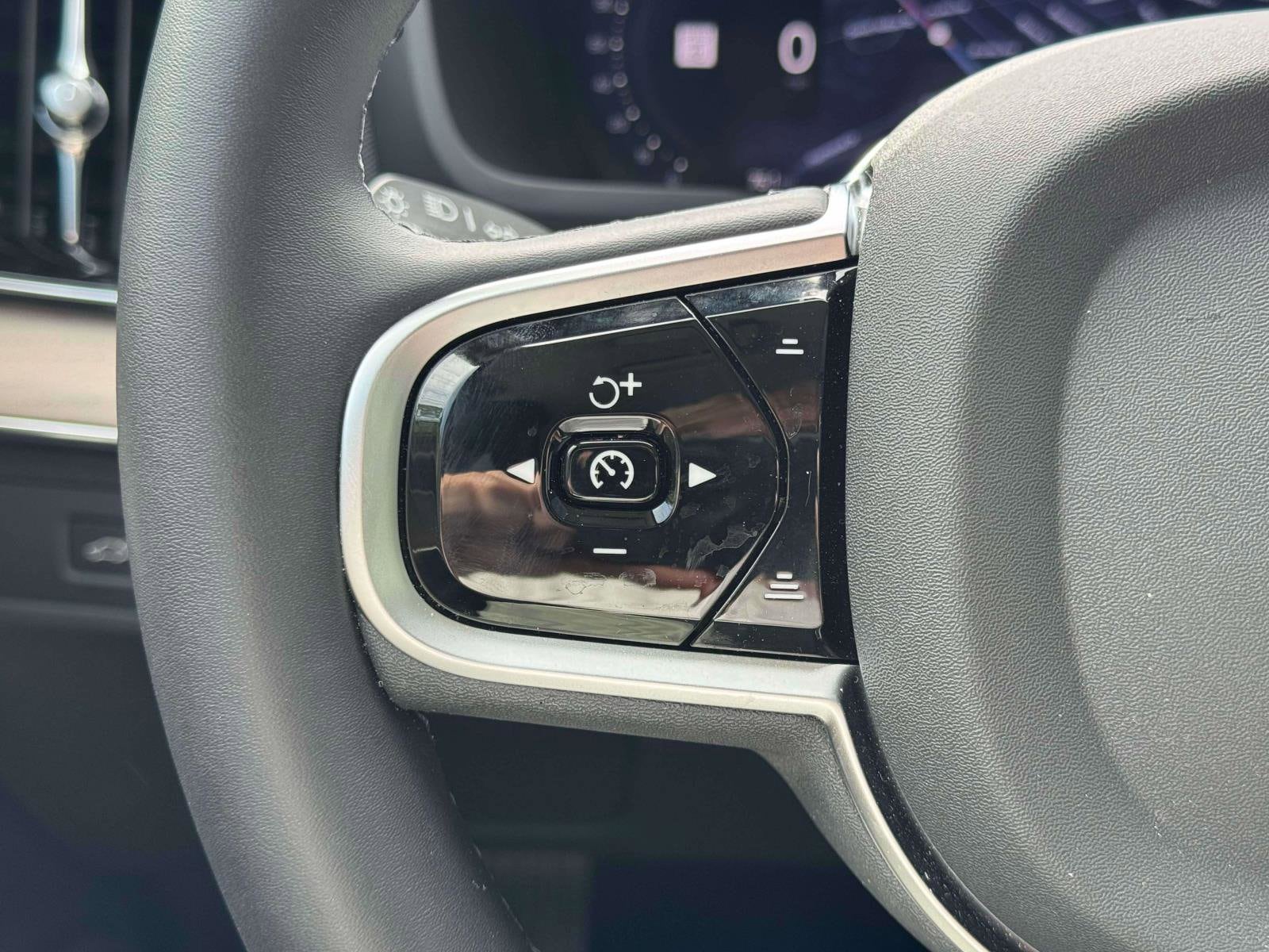 2026 Volvo XC90 Plus - Photo 23