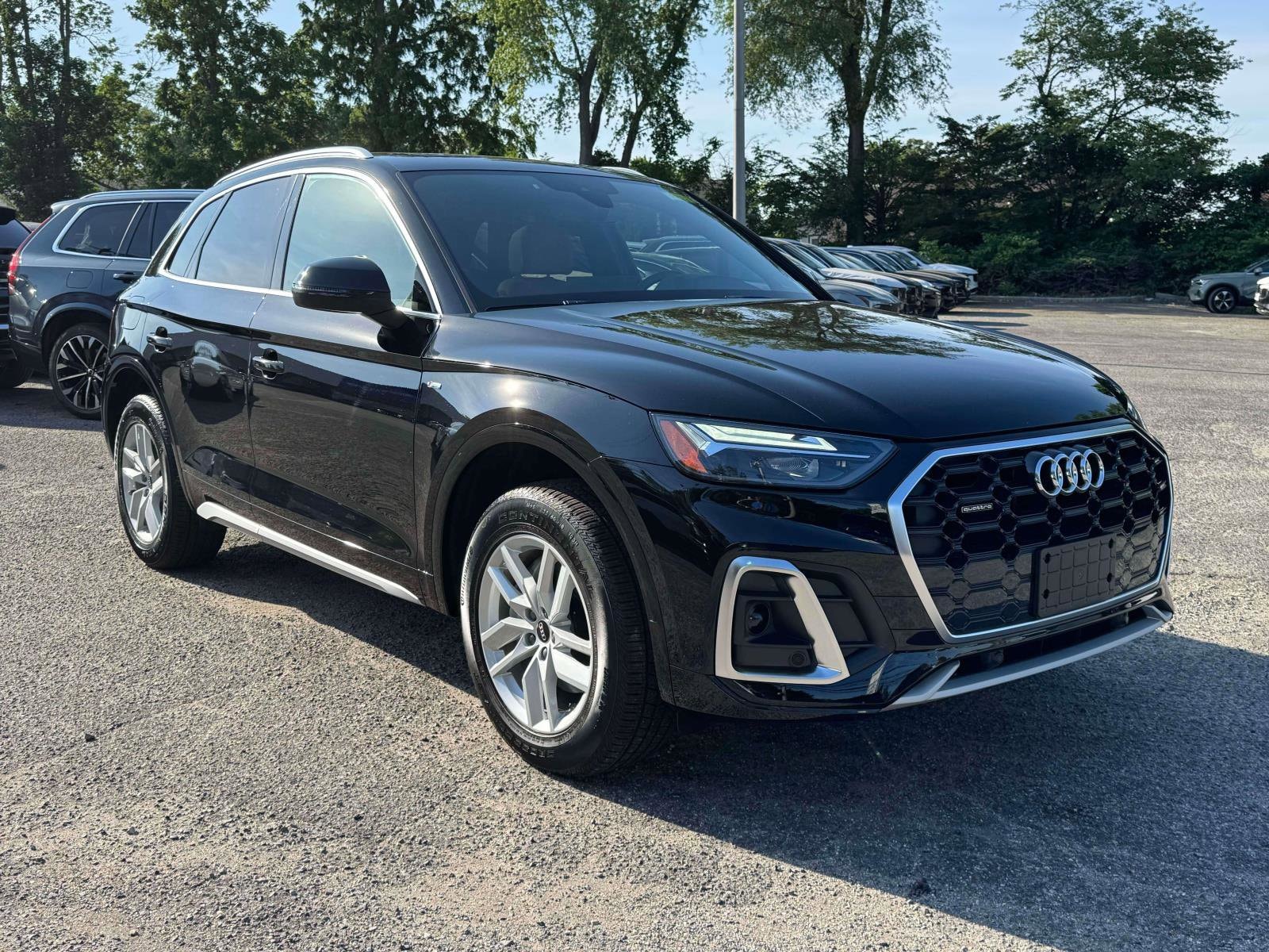2023 Audi Q5 45 Premium's photo
