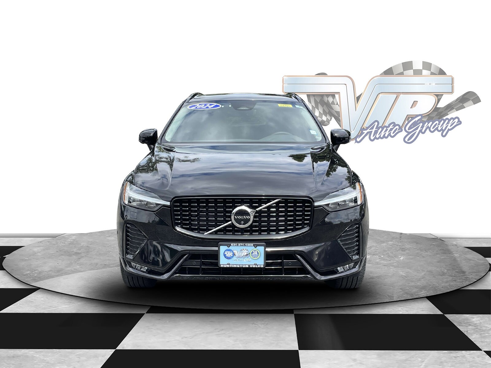 2024 Volvo XC60 B5 Plus photo 2